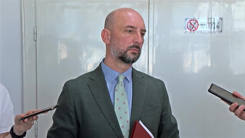 Ќе се отвори ли истрага по сомнежите за шпионажа во претседателскиот кабинет?