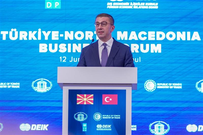 Мицкоски во Истанбул: Учествував на Бизнис форум посветен на бизнис соработката меѓу двете држави