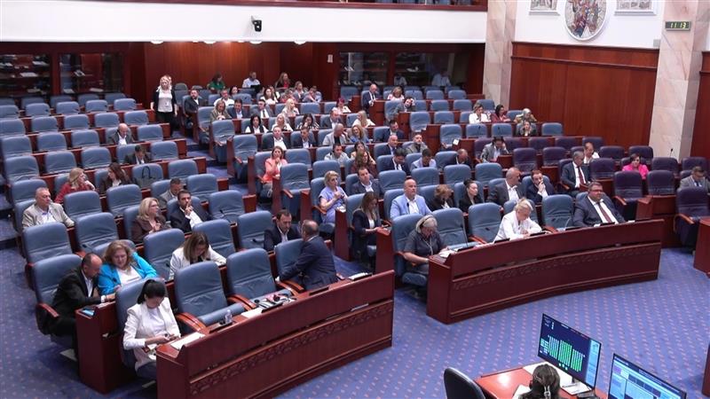 Опозициски пратенички прашања во Собранието – во фокусот образованието 