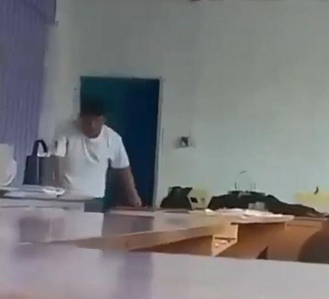 Пукање во училиште на Филипините, убиени се три лица (Вознемирувачко видео)