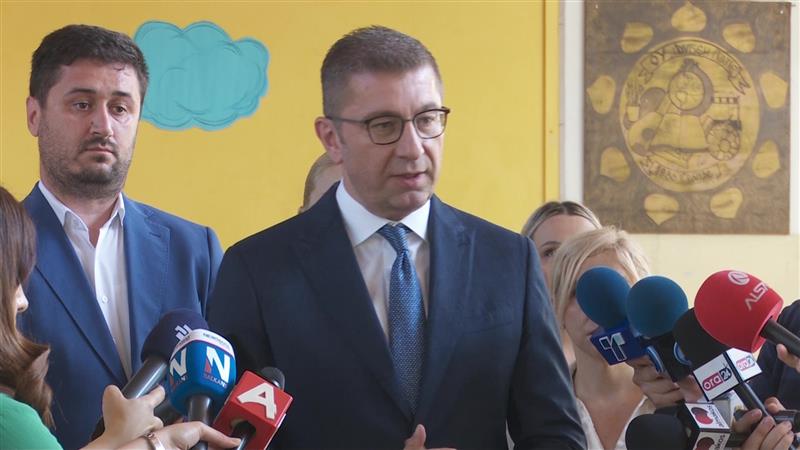 Софија објави доверлива нота за патување на семејството на Мицкоски во Бугарија, премиерот го известил НАТО