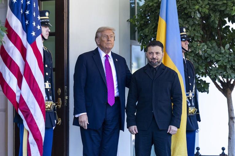 Зеленски му предложил на Трамп да го донесе Путин во САД 