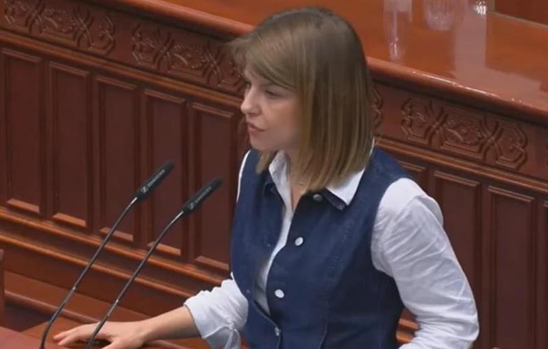Лукаревска до Јаневска: Колку наставници ќе бидат технолошки вишок со оптимизацијата во образованието?