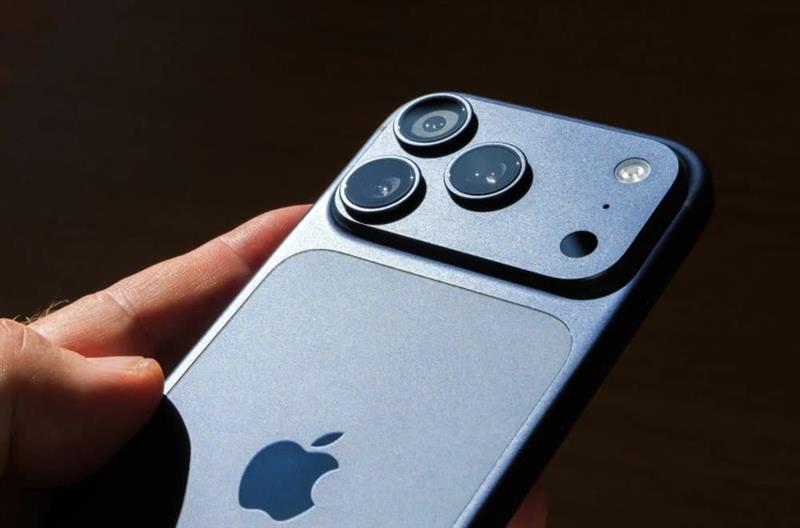 Историски скок за „Apple“: „iPhone 18 Pro Max“ има подобра батерија од „Samsung“?