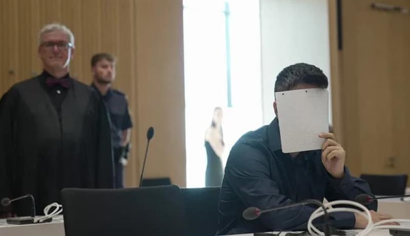 Девојчиња од Ирак поминале низ хорор- џихадисти ги купиле на пазар за робови и ги силувале, сега се осудени  