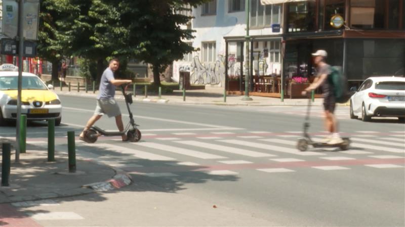 Полицијата почна да „лови“ несовесни возачи на тротинети – стапи на сила новиот закон 