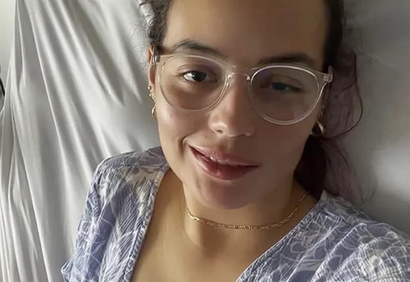 Вечерта јадела суши, утредента се борела за живот- Јулија поминала 23 дена во болница и повторно учела да оди (ВИДЕО)