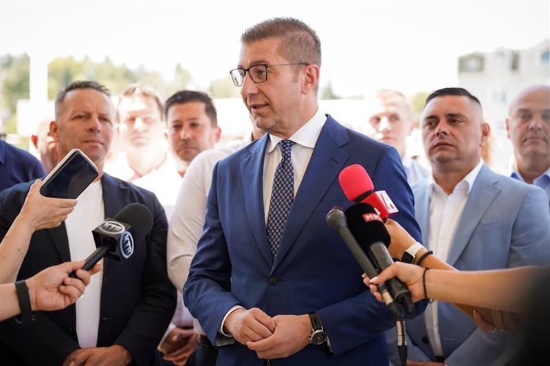 Мицкоски: Владата ќе ги обештети граѓаните кои претрпеа штета од невремето во Скопје 
