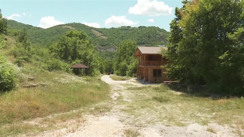 Притвор за жената што нелегално наплаќаше влез во локалитетот „Куклица“
