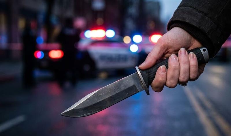 Четири мажи избодени со нож во центарот на Лондон, жена уапсена