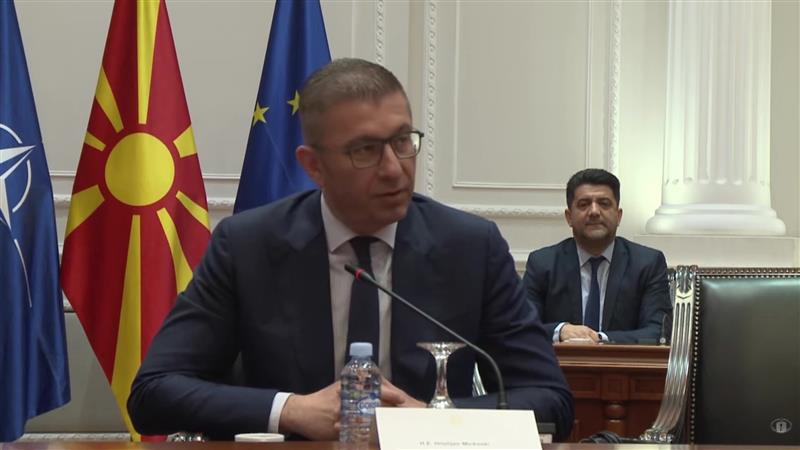 Во владата потпишани се  договорите за финансирање на изградбата на железничката делница Крива Паланка – Деве Баир