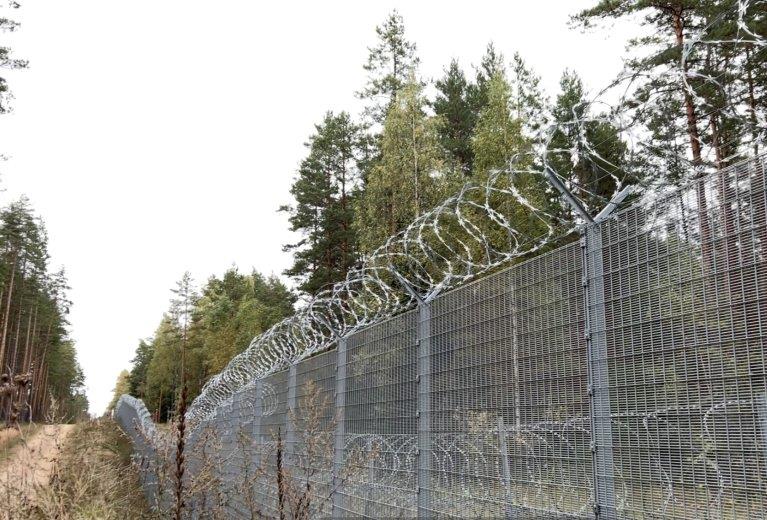 Латвија откри тунел под границата со Белорусија, користен од мигранти