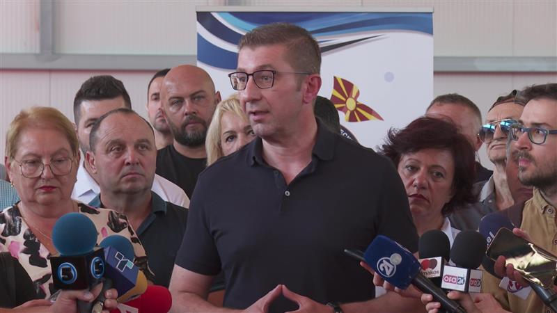 Мицкоски: Во Белгија немав политички средби, но имав состаноци со инвеститори