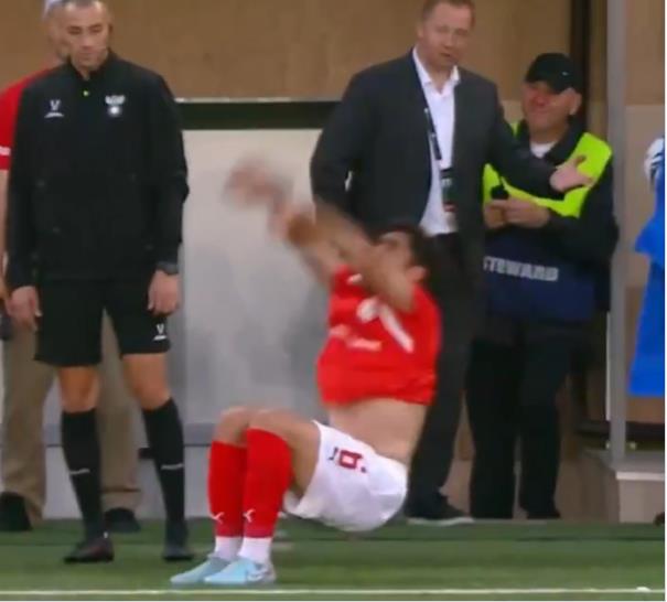 Видео: Изведе аут како корнер