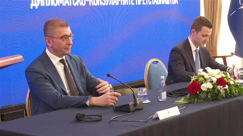 Муцунски и Мицкоски ги пренесоа државните приоритети на Амбасадорскиот совет во Скопје