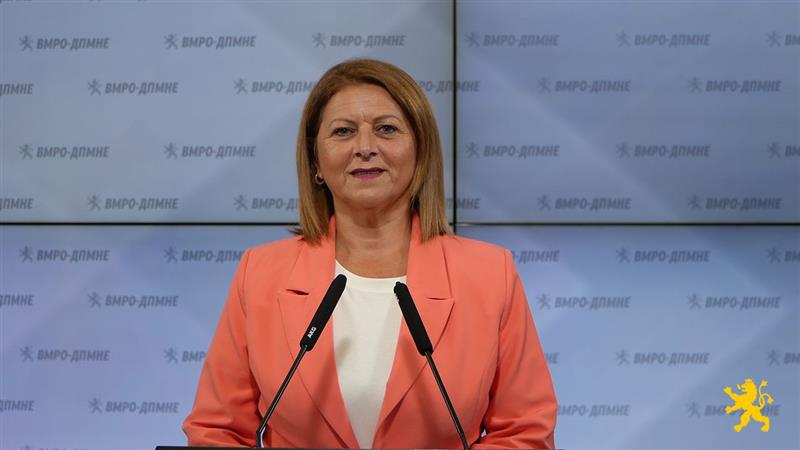 Петкоска: Македонските аеродроми најбрзорастечки во регионот, за седум месеци 2,4 милиони патници на аеродромите во Скопје и Охрид