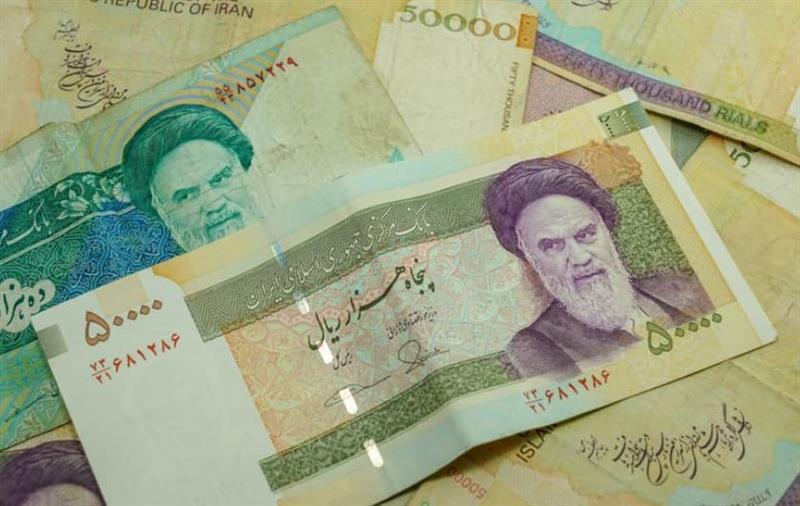 Иранската валута падна на рекордно ниско ниво- за еден долар се потребни над 2 милиона ријали 