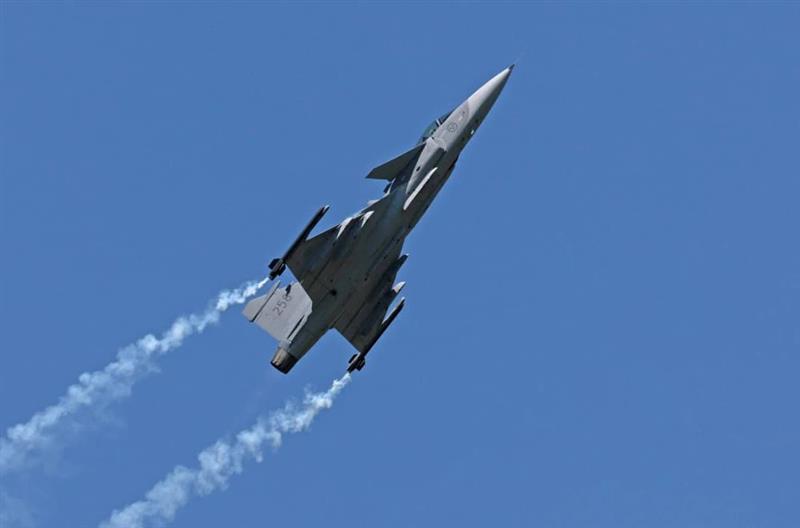 Воен авион се урнал во Унгарија