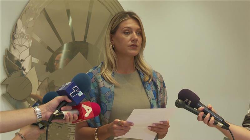 Владата донесе одлука од денеска до 30 септември трговците да ги намалат цените за 10 до 15 проценти за училишниот прибор