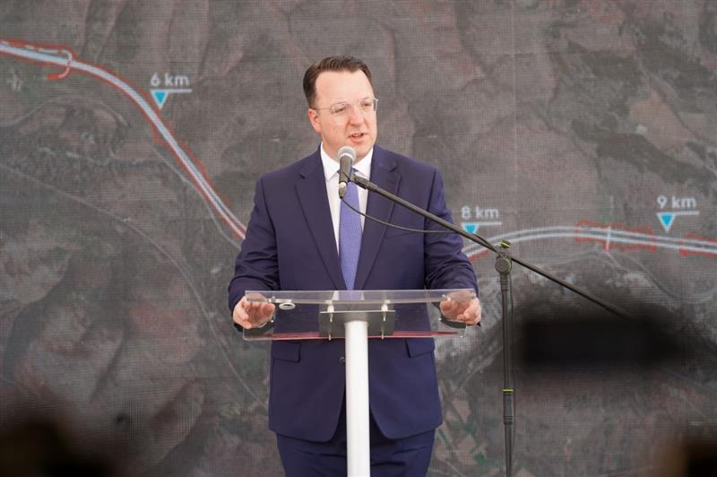 Николоски: Градиме нов автопат, за подобро поврзување со Косово и Црна Гора, ја градиме Македонија