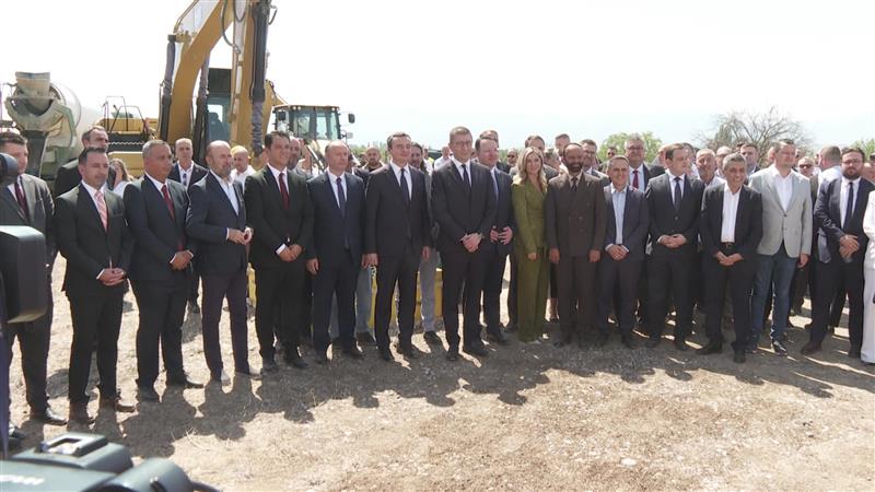 Поставен камен-темелник за изградба на автопатот Скопје-Блаце, треба да биде готов за 4 години 
