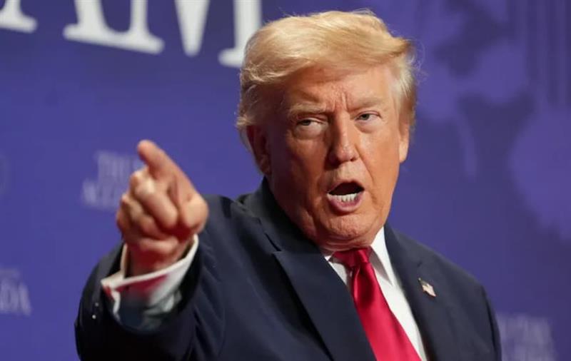 И легалните имигранти се на удар на Трамп- се подготвуваат нови ограничувања и укинување на визите 