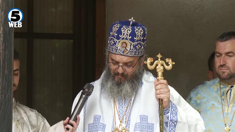Православната црква ја одбележува Голема Богородица