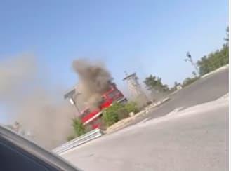 Двокатен автобус се запали на средно Водно, чадот се гледа од Скопје 
