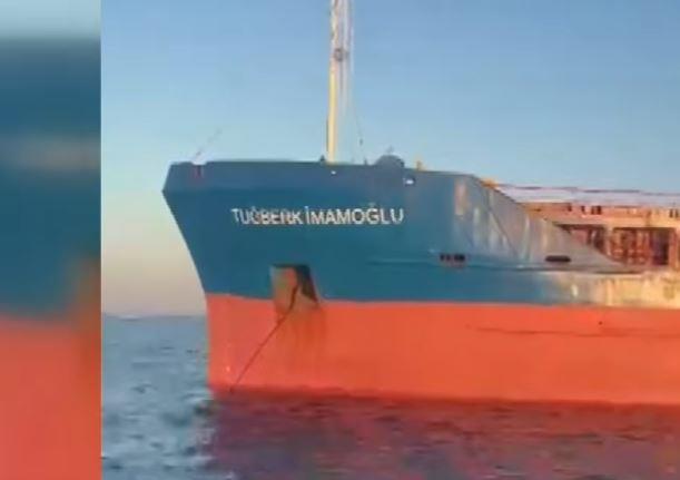 10 исчезнати при судир на два трговски брода во Мраморното море