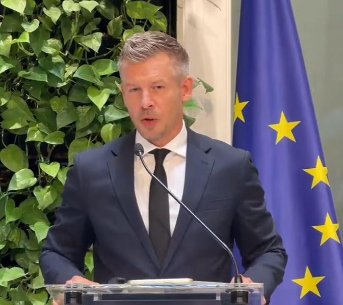 Маѓар: Земјите од Западен Балкан направија многу, а Македонија дури го промени името