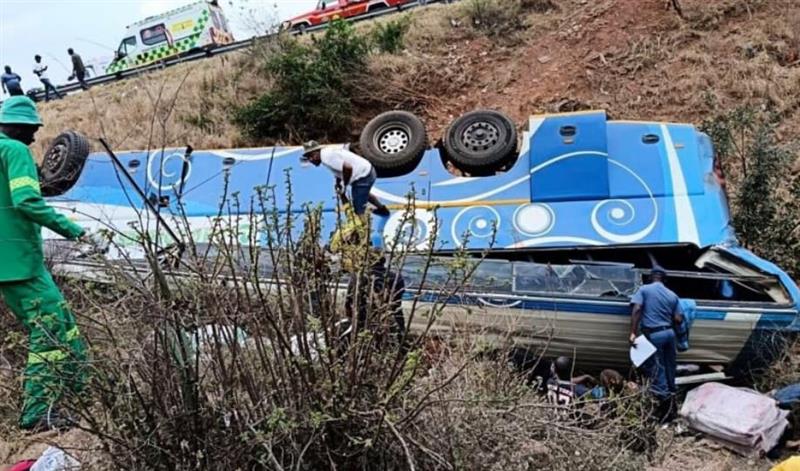 Автобус полн со ученици падна во бездна- најмалку 21 загинат во тешка несреќа на Зеленортските острови 