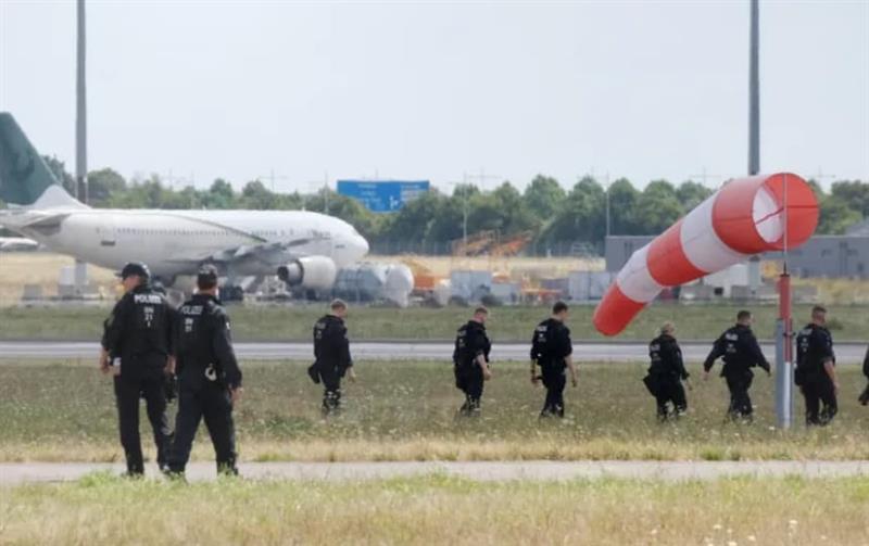 Германија воведува специјални единици за соборување дронови и „сајбер купола“- превентива за руски напади 