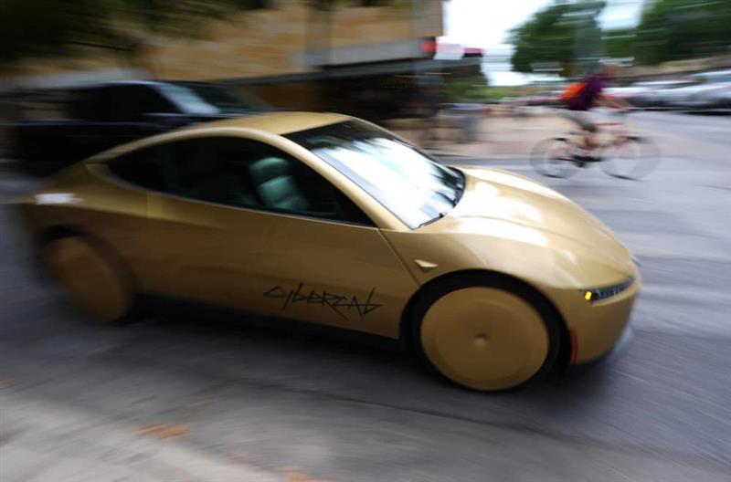 Официјално претставен „Tesla Cybercab“, возење само за избраните