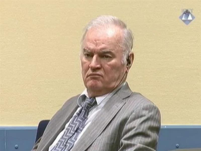 Во Белград попладнево е погребан Ратко Младиќ (ВИДЕО)