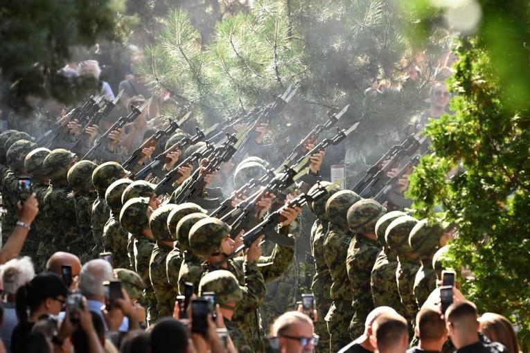 НАТО со порака по погребот на Младиќ: Нема да дозволиме безбедносен вакуум 