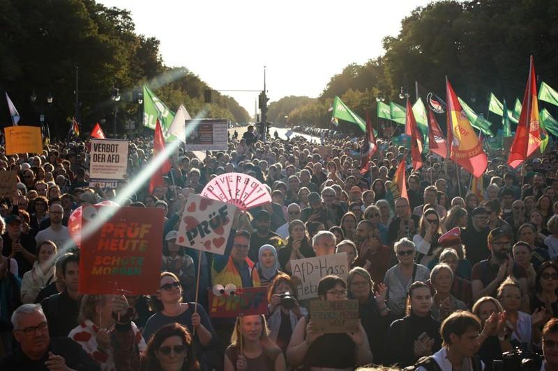 Илјадници во Берлин се собраа на протест против АфД 
