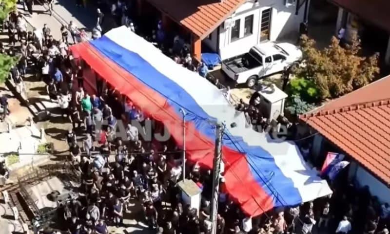 Фон дер Лајен за погребот на Ратко Младиќ: Сликите од погребот се шокантни, тој е осуден воен злосторник 