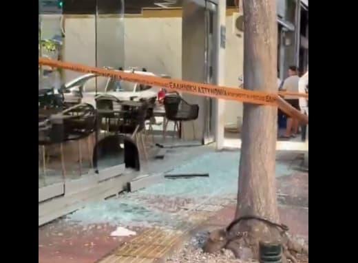 Два бомбашки напади во центарот на Атина (ВИДЕО)