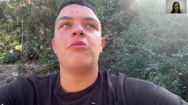 15  годишниот Михаил не се плашел од брановите – влегол во морето и спасил тричлено семејство