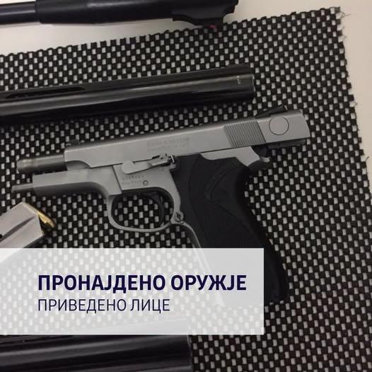 Претрес во Битола, пронајдено оружје, лишено едно лице
