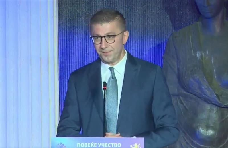 Мицкоски: Мора да имаме демократски капацитет, ако сакаме да ја имаме довербата
