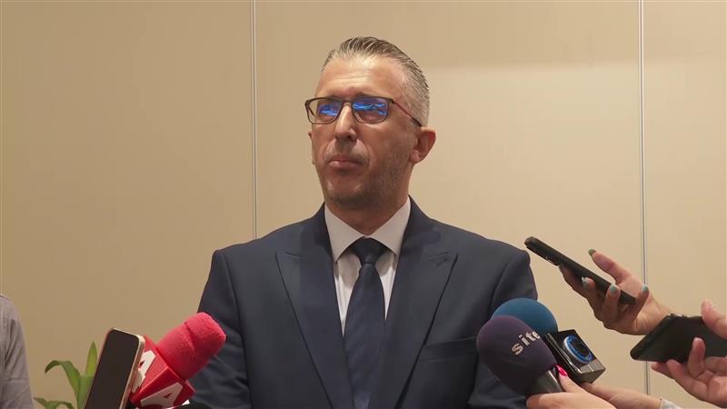 Речиси еднакво застапени во избирачкиот список, но жените гласаат помалку од мажите, главно во малите општини  