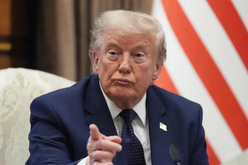 Трамп му испраќа на Израел 40.000 бомби со огромна моќност 