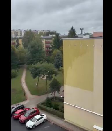 Видео: Се огласија сирени во два полски града, затворени и аеродромите