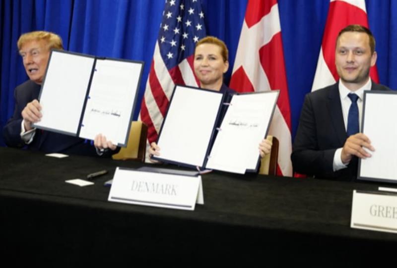 Трамп потпиша договор за Гренланд: Противниците нема да можат да одат таму без наша дозвола 