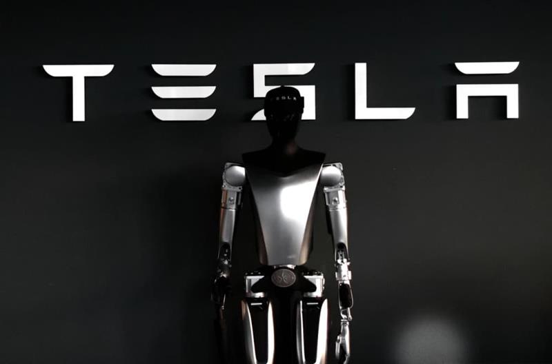 Завршни подготовки: „Tesla“ започнува со масовно производство на хуманоидниот робот