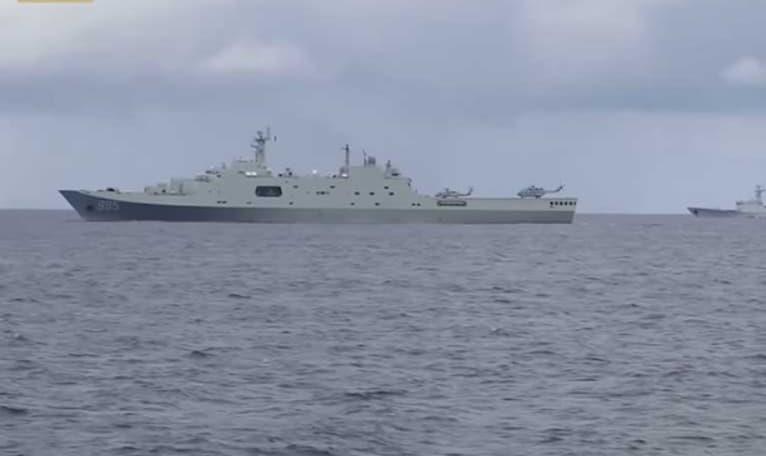 Кина одржува поморски и воздушни воени вежби околу спорниот гребен во Јужното кинеско море 