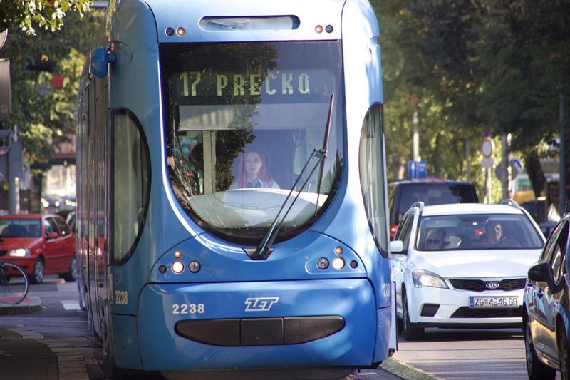 Голем штрајк во Загреб – од утрово нема трамвај и автобуси,  на протест се и работниците од комунална хигиена  