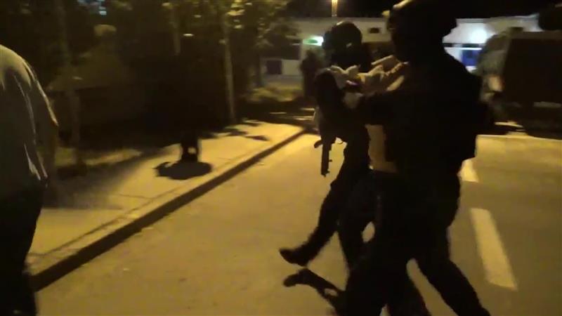 Истрага за тероризам и трговија со оружје против три лица, Обвинителството бара притвор