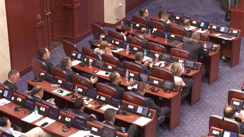 ДЗР: Жените се мнозинство меѓу вработените во јавниот сектор, но не и на раководните позиции 